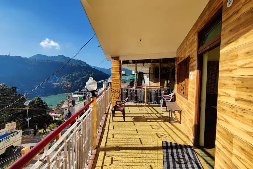 Hotel Surya Lake View Nainital Ngoại thất bức ảnh