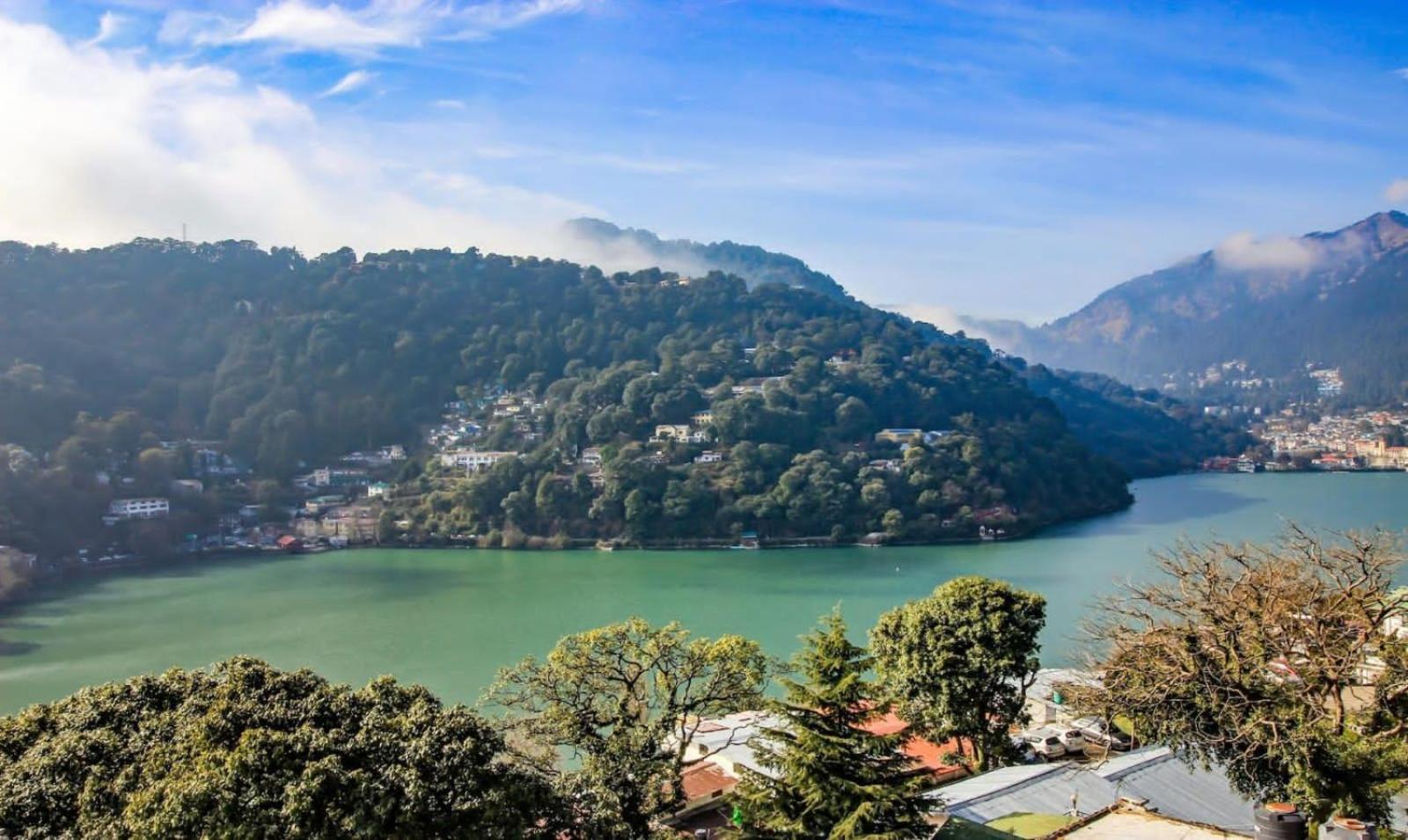 Hotel Surya Lake View Nainital Ngoại thất bức ảnh